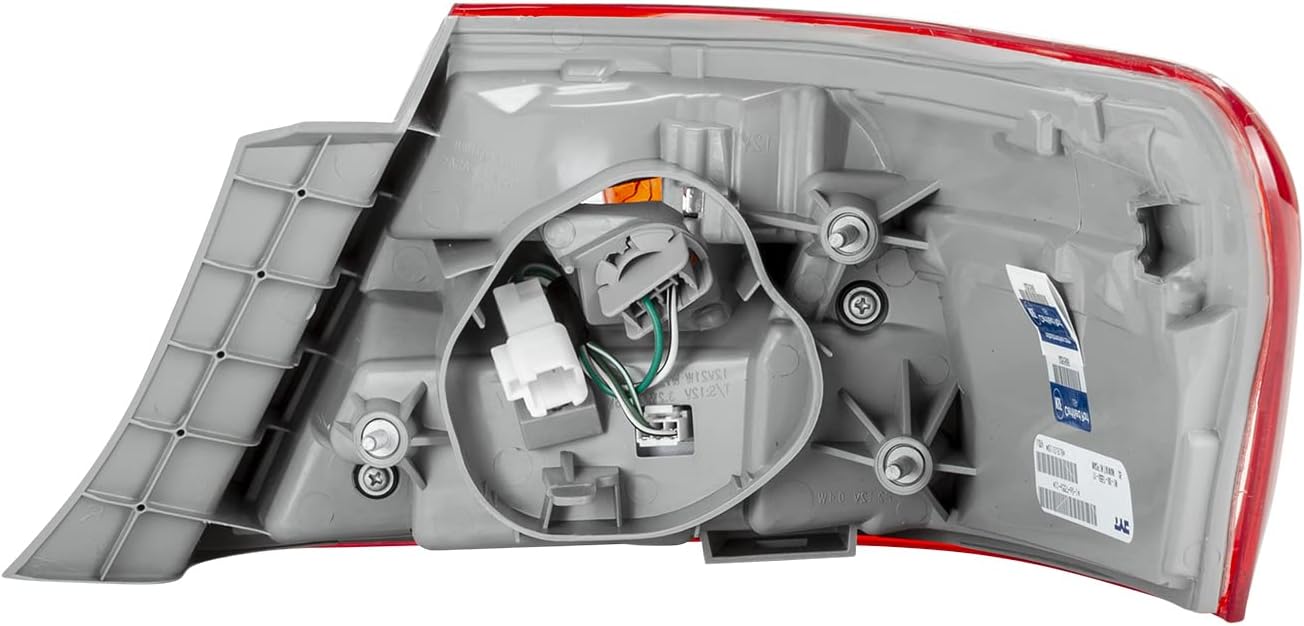 TYC Left Tail Light Assembly Compatible with 2007-2009 Toyota Camry