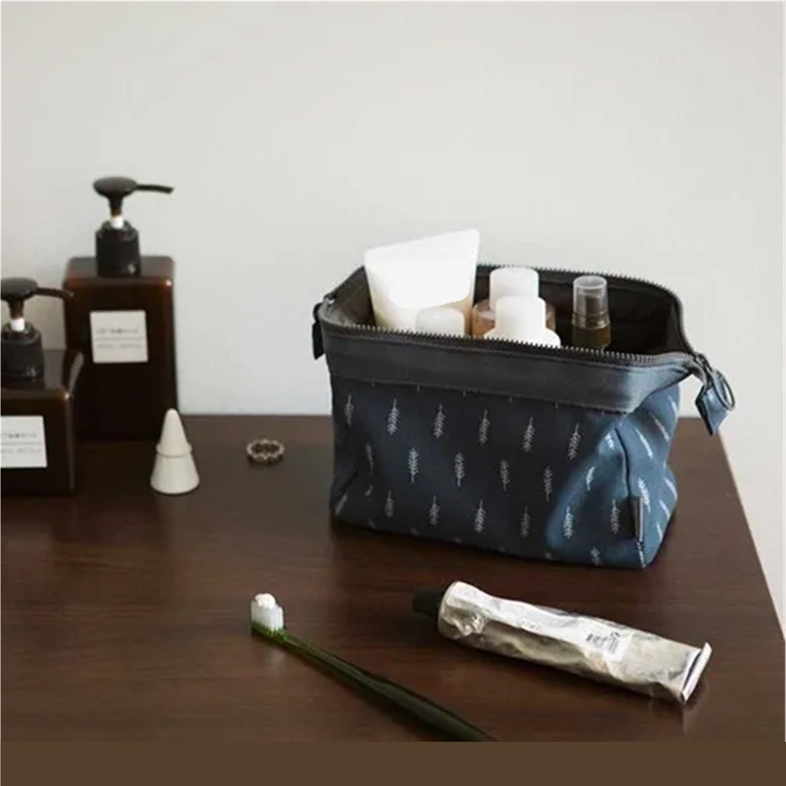Neceser De Viaje Bolsa de cosméticos portátil for artículos Diversos de Viaje, estéreo, Multifuncional, Creativa, de Gran Capacidad, Neceser for Mujer para Viajes(Black Color Flowers)