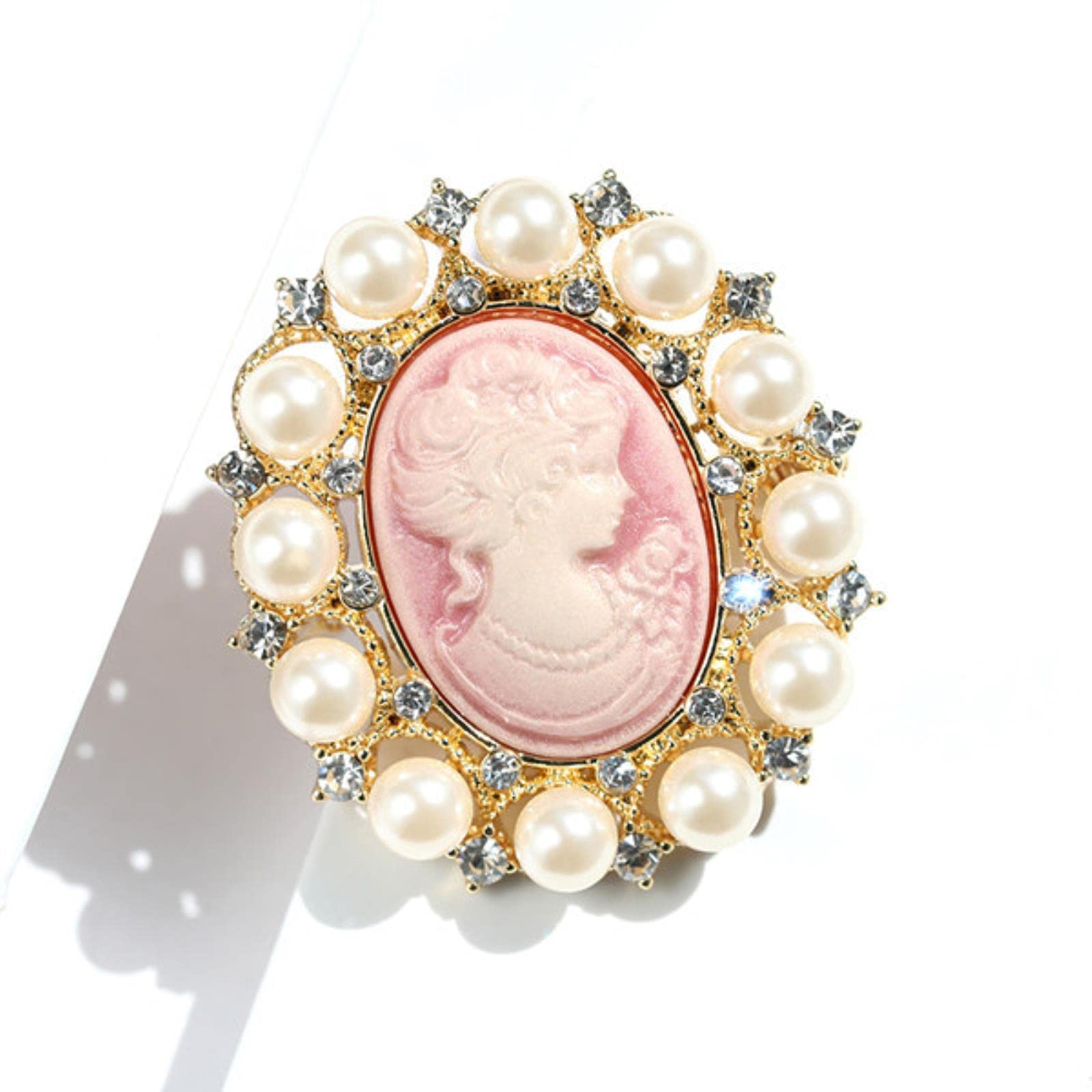 Broche camée haut de gamme X1107 ornée de perles blanches et strass
