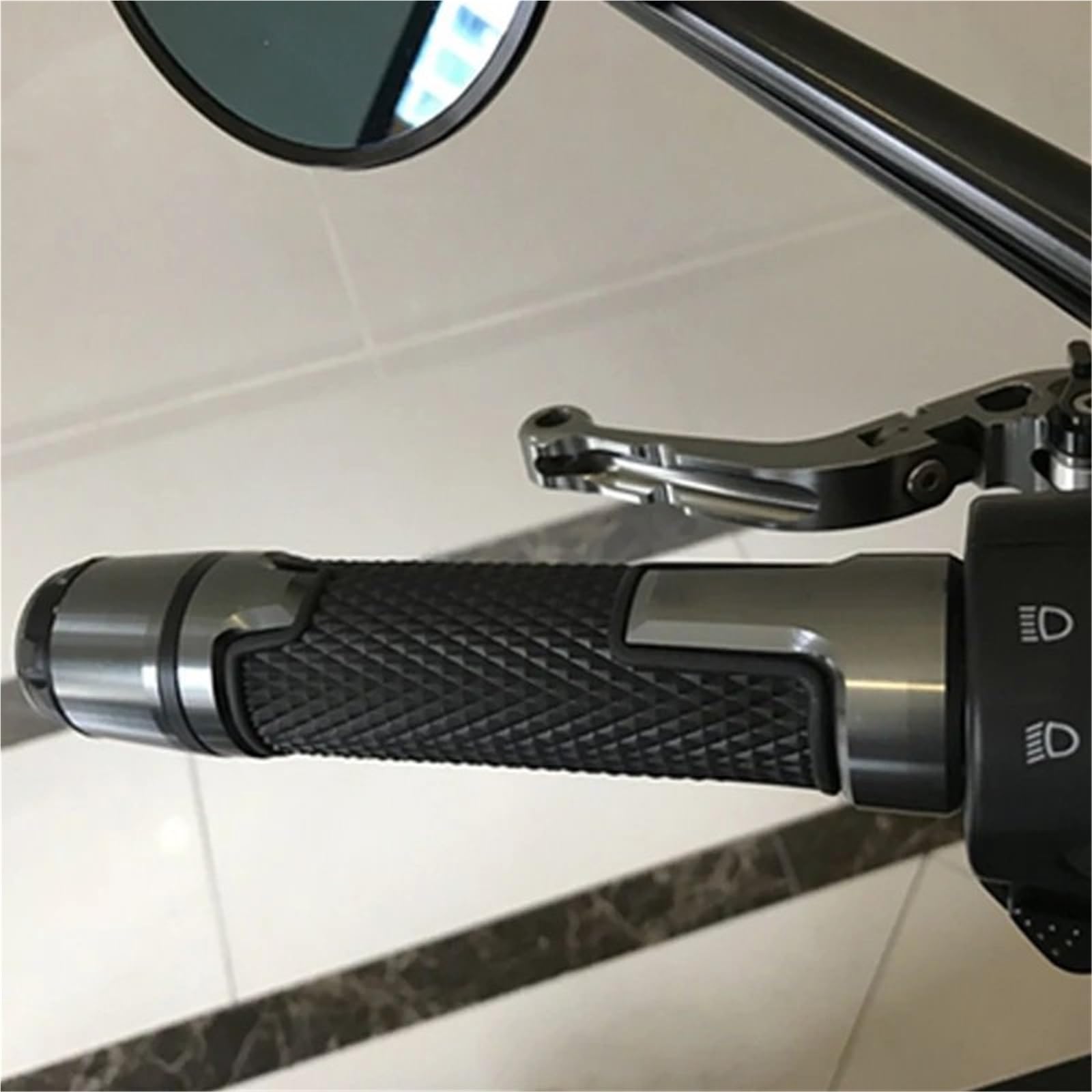 Poignées De Guidon De Moto CNC 7/8" 22 Mm Pour D&ucati SCRAMBLER400 1100 SCRAMBLER CAFE RACER CLASSIC DESERT SLED