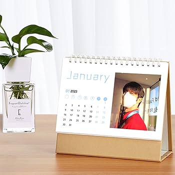 Amazon.co.jp: 羽生結弦 羽生結弦展グッズ 写真集 2026年度 卓上