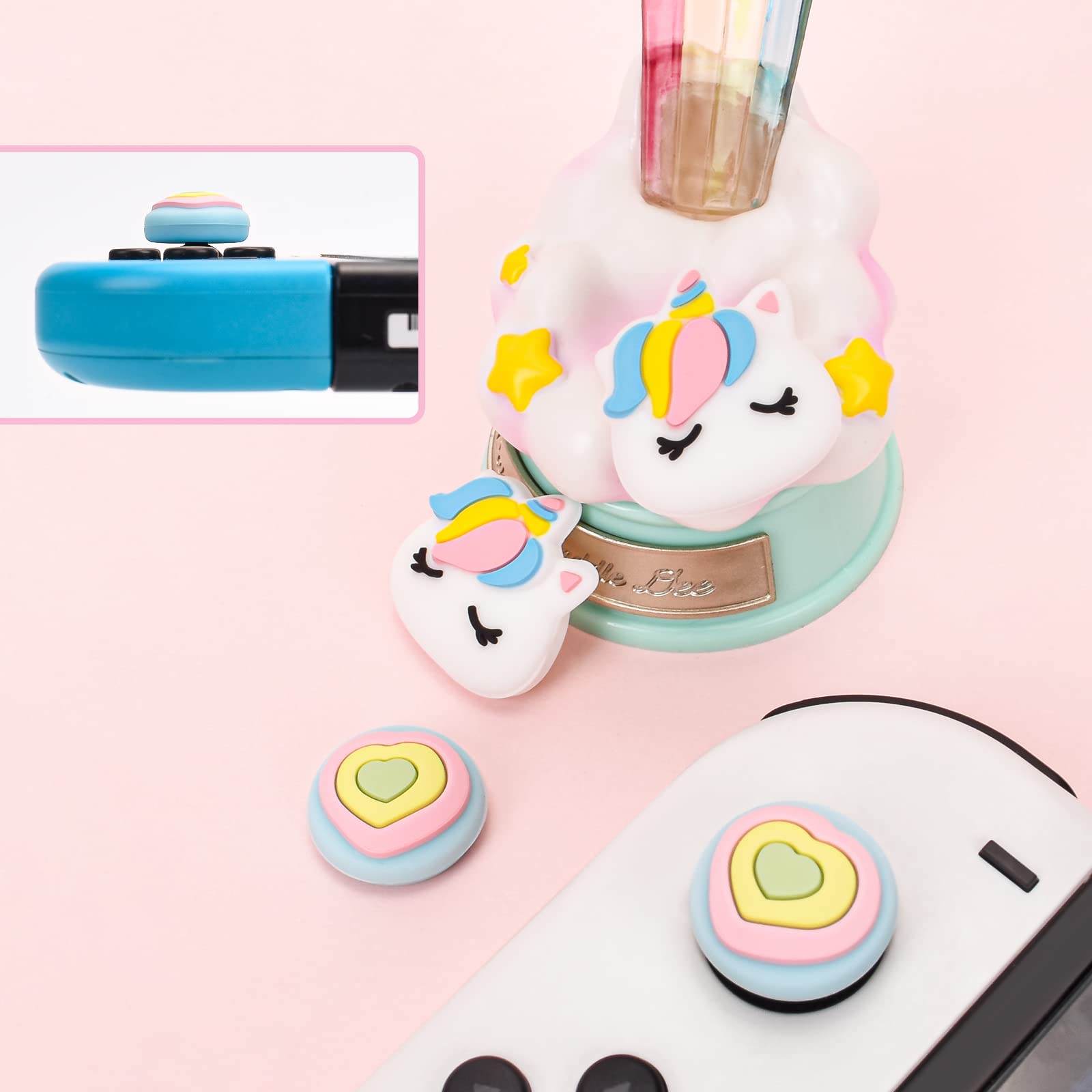 DLseego Cute Pony & Love Heart Lot de 4 capuchons de pouce pour Switch Lite/OLED, en silicone souple, coque de protection analogique Joy Con Stick, arc-en-ciel