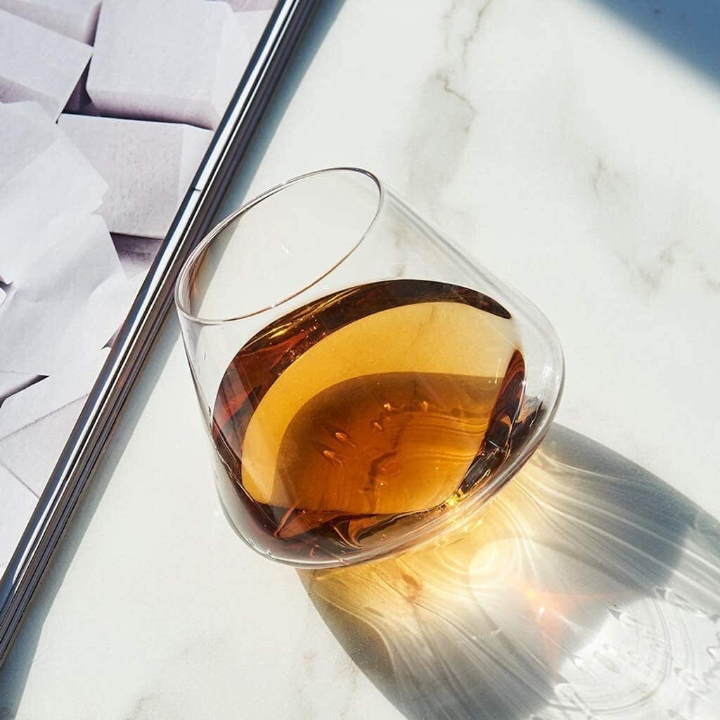 Karafka do whisky i zestaw kieliszków karafka do wina modna kreatywna bezołowiowa kryształowa szklana szklanka kształt szybka karafka kieliszek do czerwonego wina kieliszek do whisky kieliszek do wstrząsania karafka do wina domowy separator butelek 250 ml