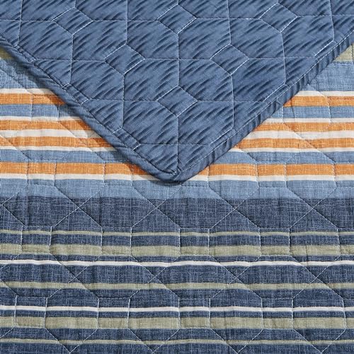 Image of Eddie Bauer - Twin Quilt Set, Reversible Cotton Bedding with Matching Sham, Home Decor for All Seasons (Yakima Green, Twin)