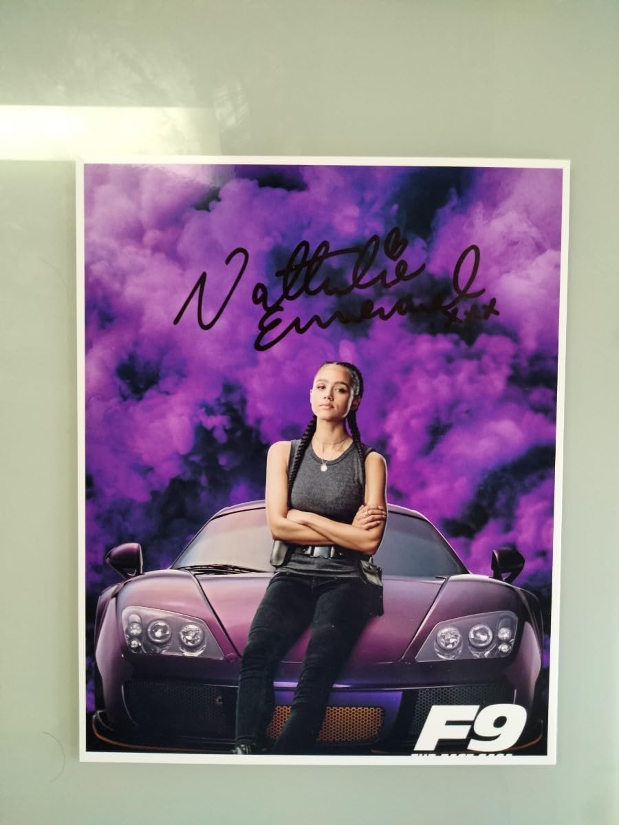 Amazon.co.jp: ナタリー・エマニュエル 直筆サイン入り 超大型写真  