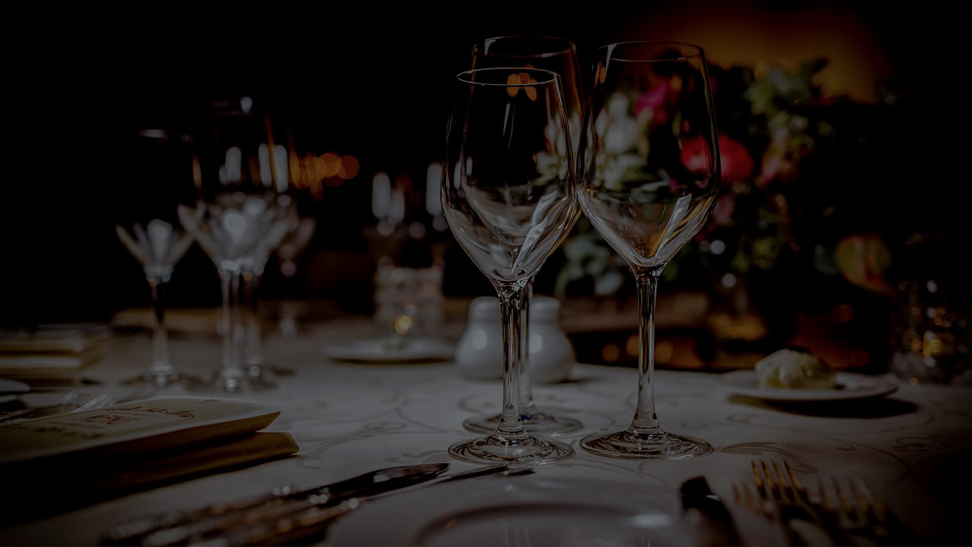 JOCHEN SCHWEIZER Geschenkgutschein: Dinner in The Dark bei Erfurt für 2