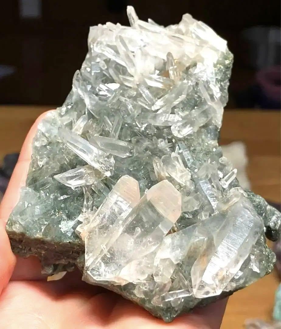 ヒマラヤマニハールクローライト水晶 金運 御神体 究極浄化 最強開運