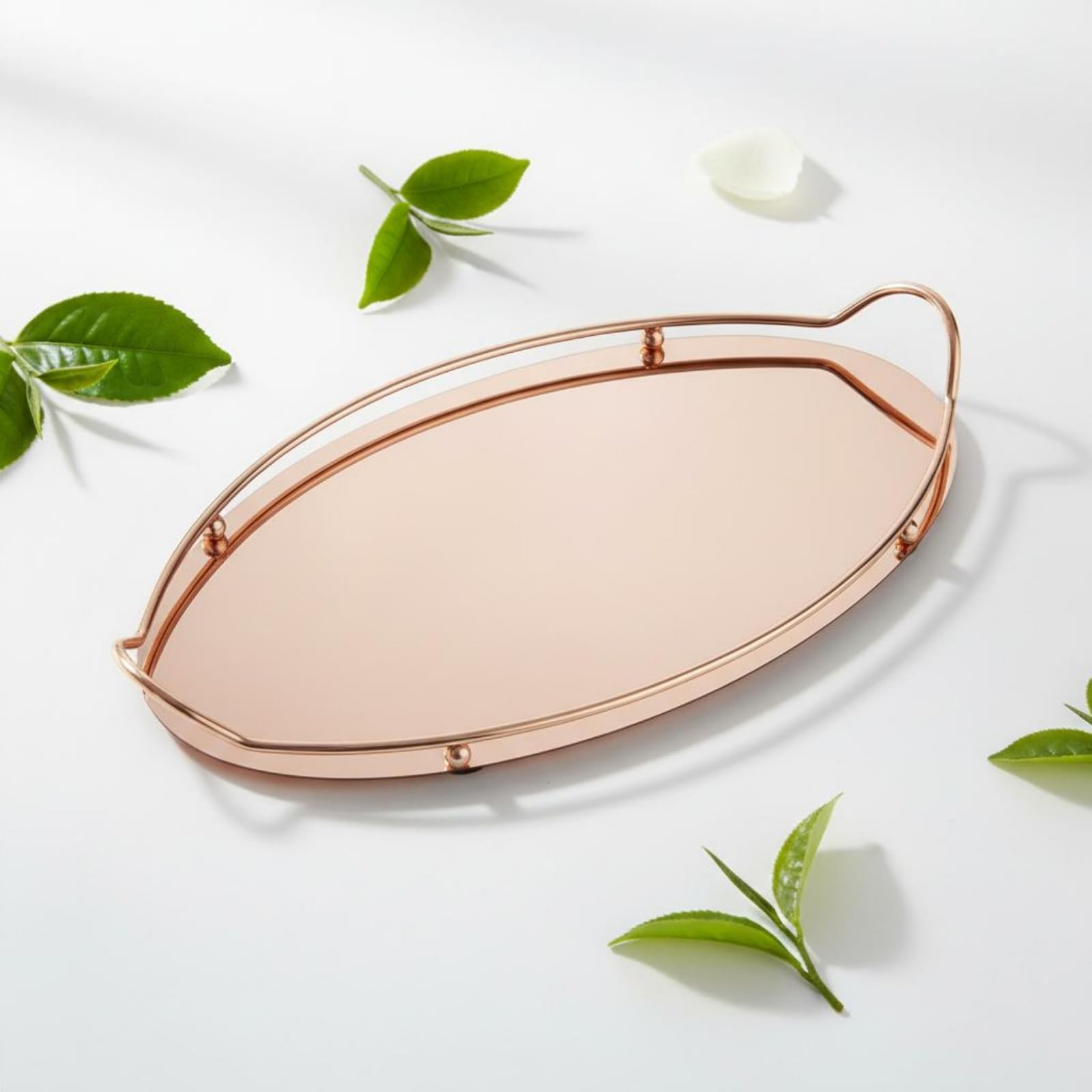 Bandeja de Acero Inoxidable Resistente con Diseño Moderno Doble Agarradera Superficie Pulida y Marco Ornamental Apta para Aperitivos Accesorios, Oro, Grande 44 27 6 Cm