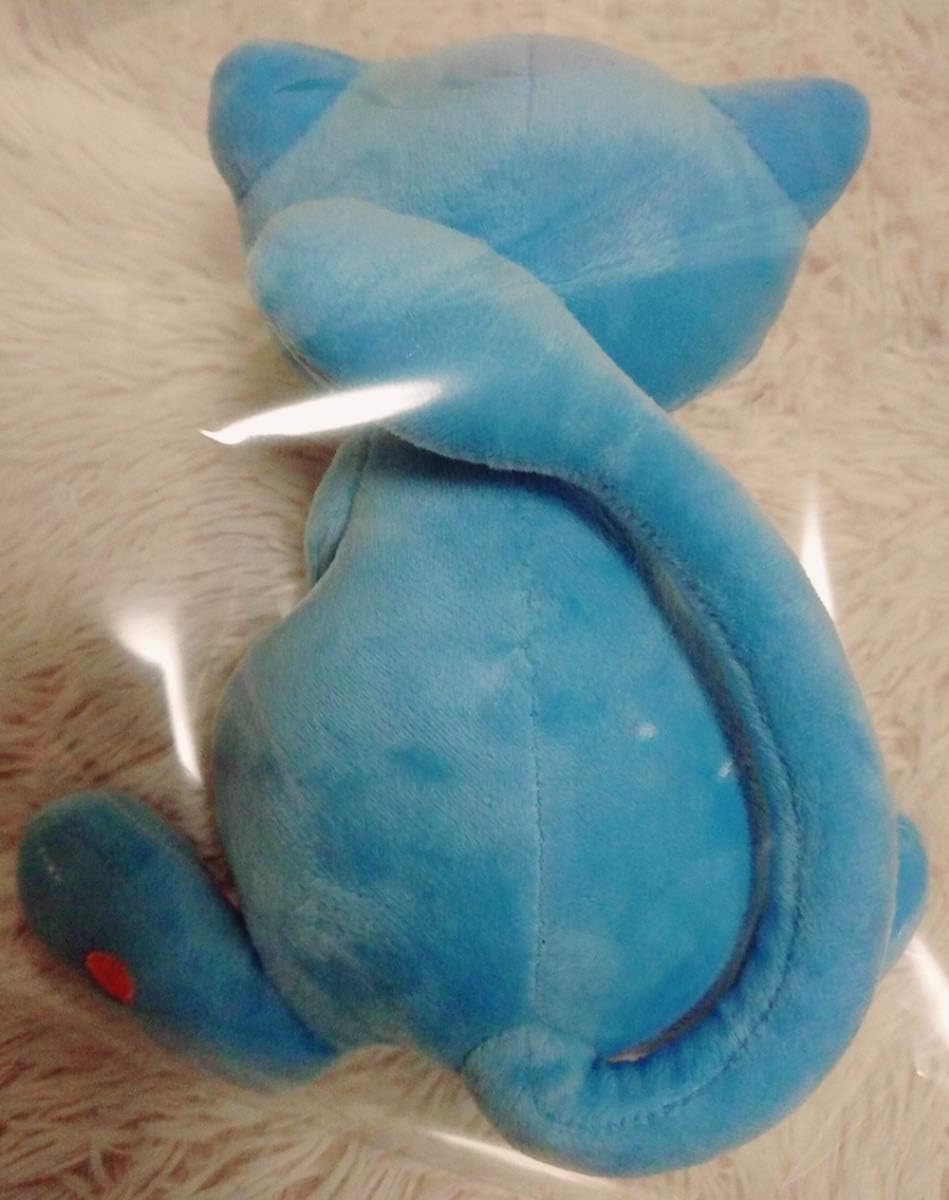 Amazon 色違い ミュウ ぬいぐるみ １７cm タグナシです ポケットモンスター Pokemon 日本未発売 ぬいぐるみ おもちゃ