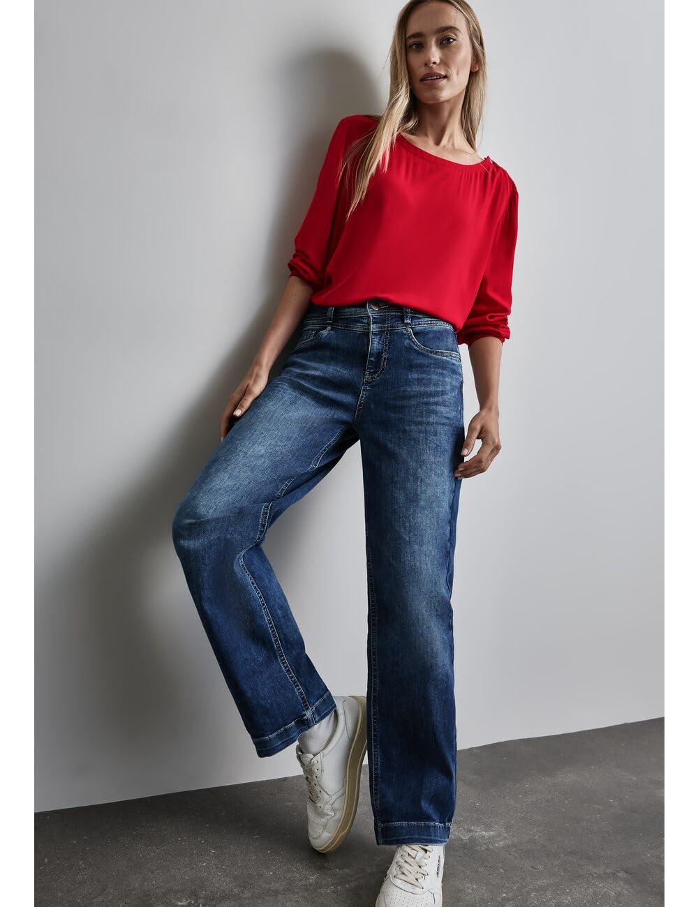 Street One Damen A345131 Bluse mit Knopf-Detail