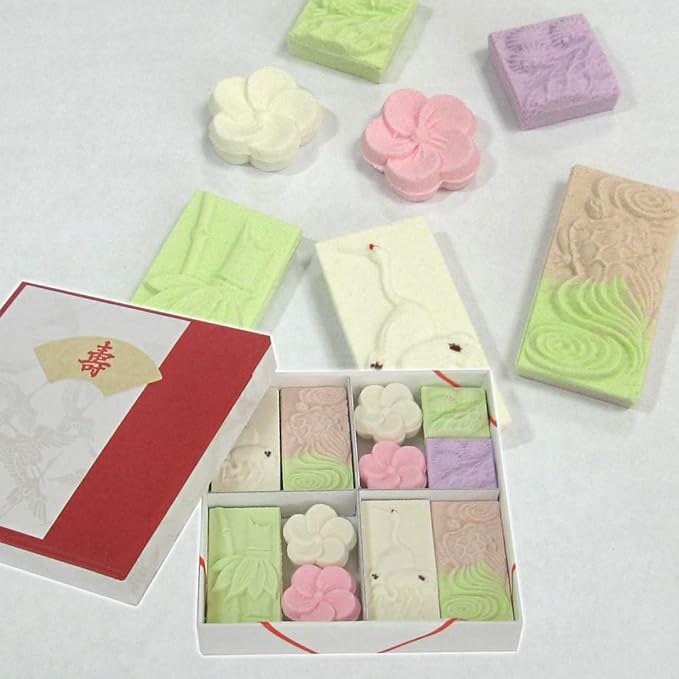 Amazon 京の 和三盆糖 お干菓子 壽 10個 セット お干菓子 和三盆 和三盆糖干菓子 日本のお土産 結婚式 プチギフト おため お食い初め 披露宴 内祝い おもたせ 京都 お土産 お茶うけ 茶菓子 お菓子 和菓子 ホワイトデー お返し ギフト プレゼント