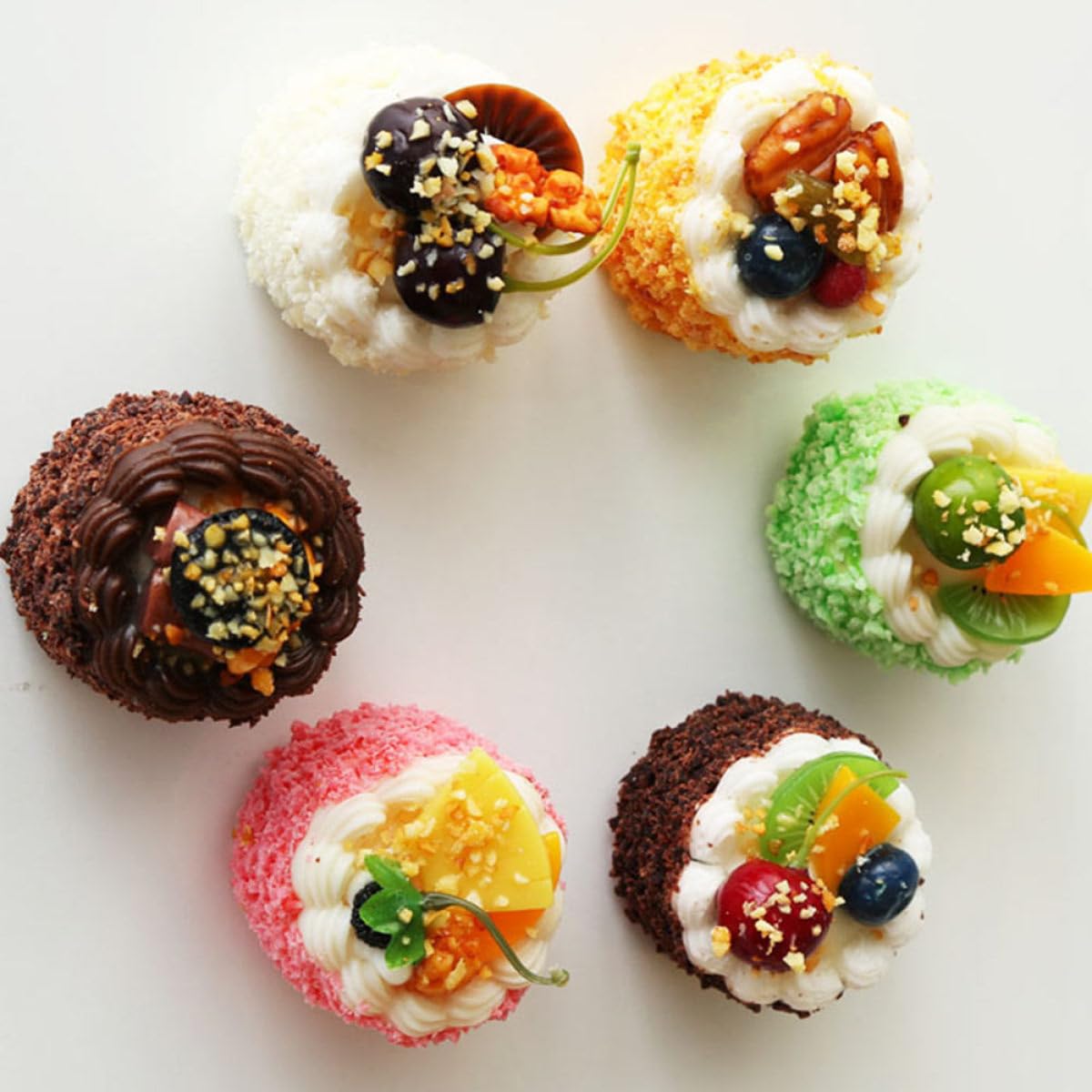 Kühlschrankmagnet mit Kuchenmotiv 6 Stück aus Kunstharz
