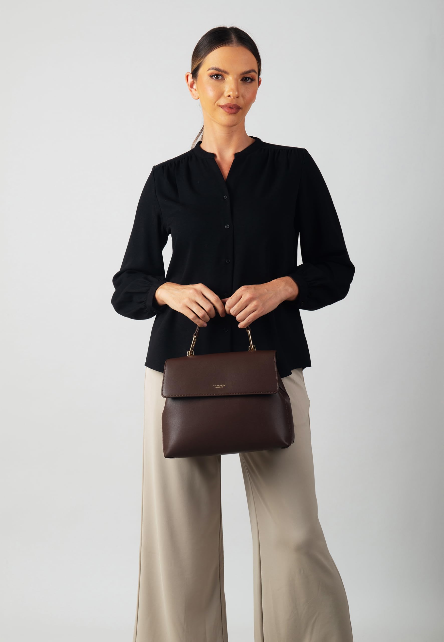 Carlheim, Gotland Genuine Leather collection, Sophia Genuine Leather Handbag (Brown)