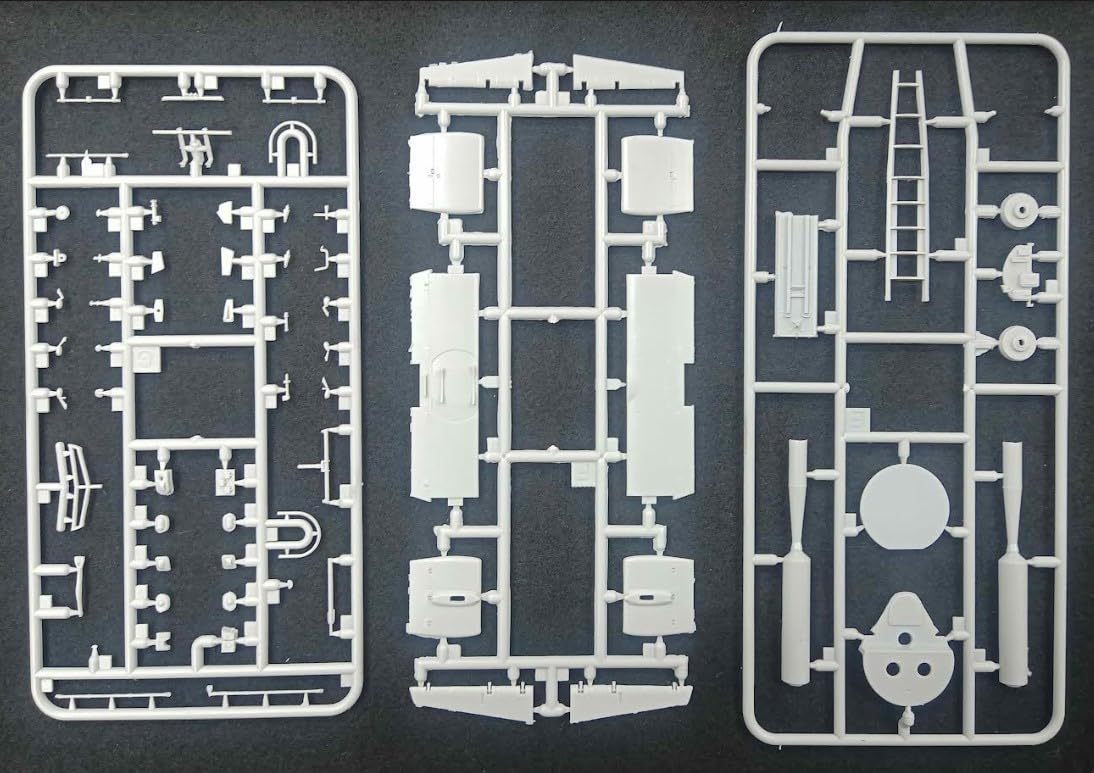 Mikro Mir 32-004 1/32 Yokosuka MXY-7 Ohka Plastic Model kit