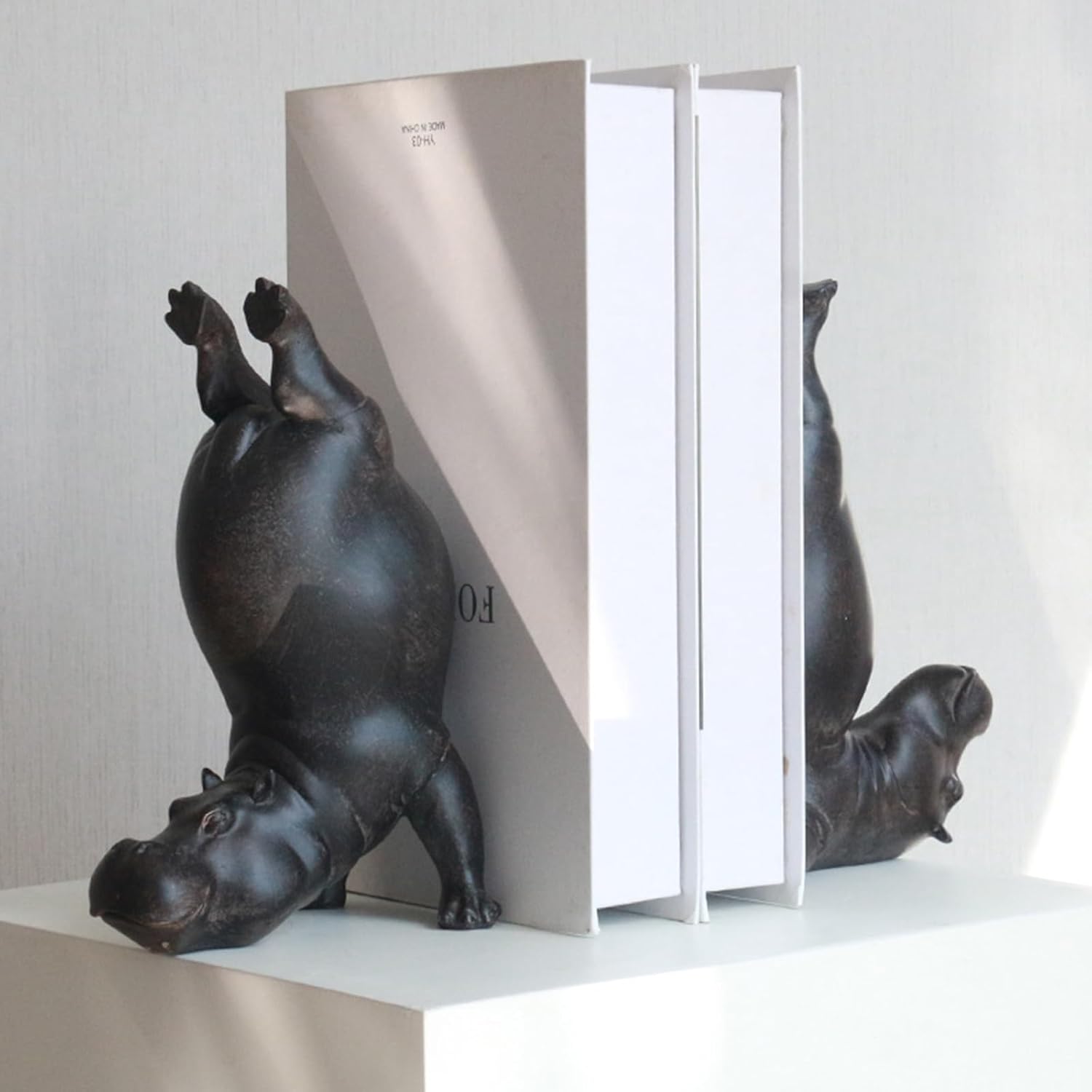 Yoga Inverted Hippopotamus Bookend, Black Resin Decorative Sculpture, 8.26 Inches Height