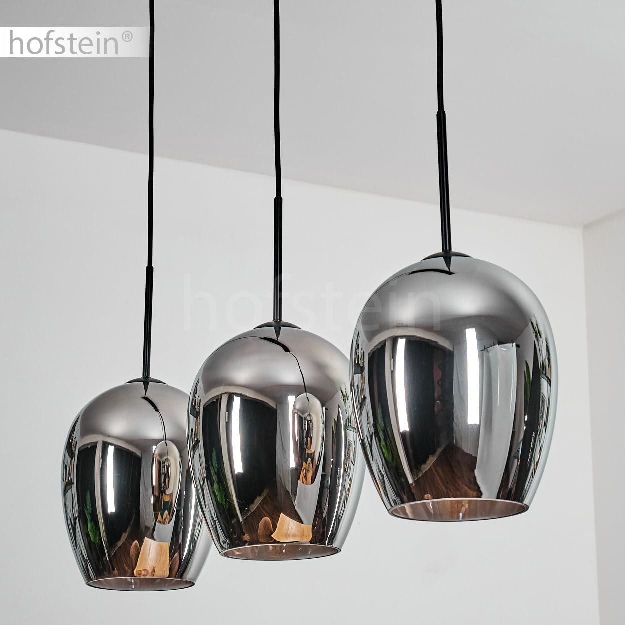 Pendelleuchte Vevino, Pendellampe aus Metall/Glas in Schwarz/Chromfarben, Leuchte im modernen Retro/Vintage-Design mit Schirmen aus Glas (Ø 20 cm), Höhe max. 132 cm, 3 x E27, ohne Leuchtmittel