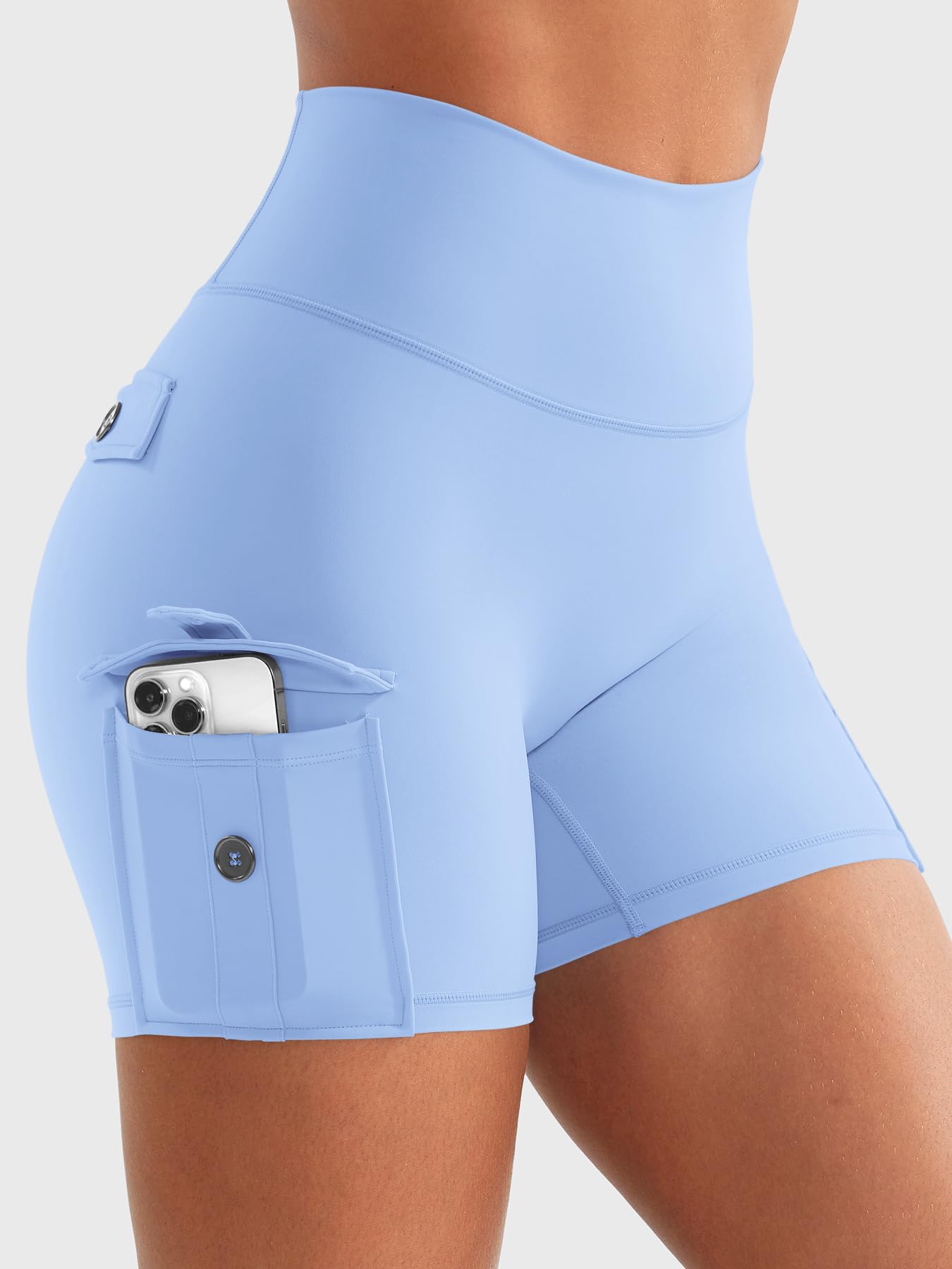 CoreFlex - Pantalones cortos de entrenamiento para mujer con bolsillos tipo cargo, cintura oculta, entrepierna de 3.6 pulgadas, 4.5 pulgadas, sin costura frontal — view 7