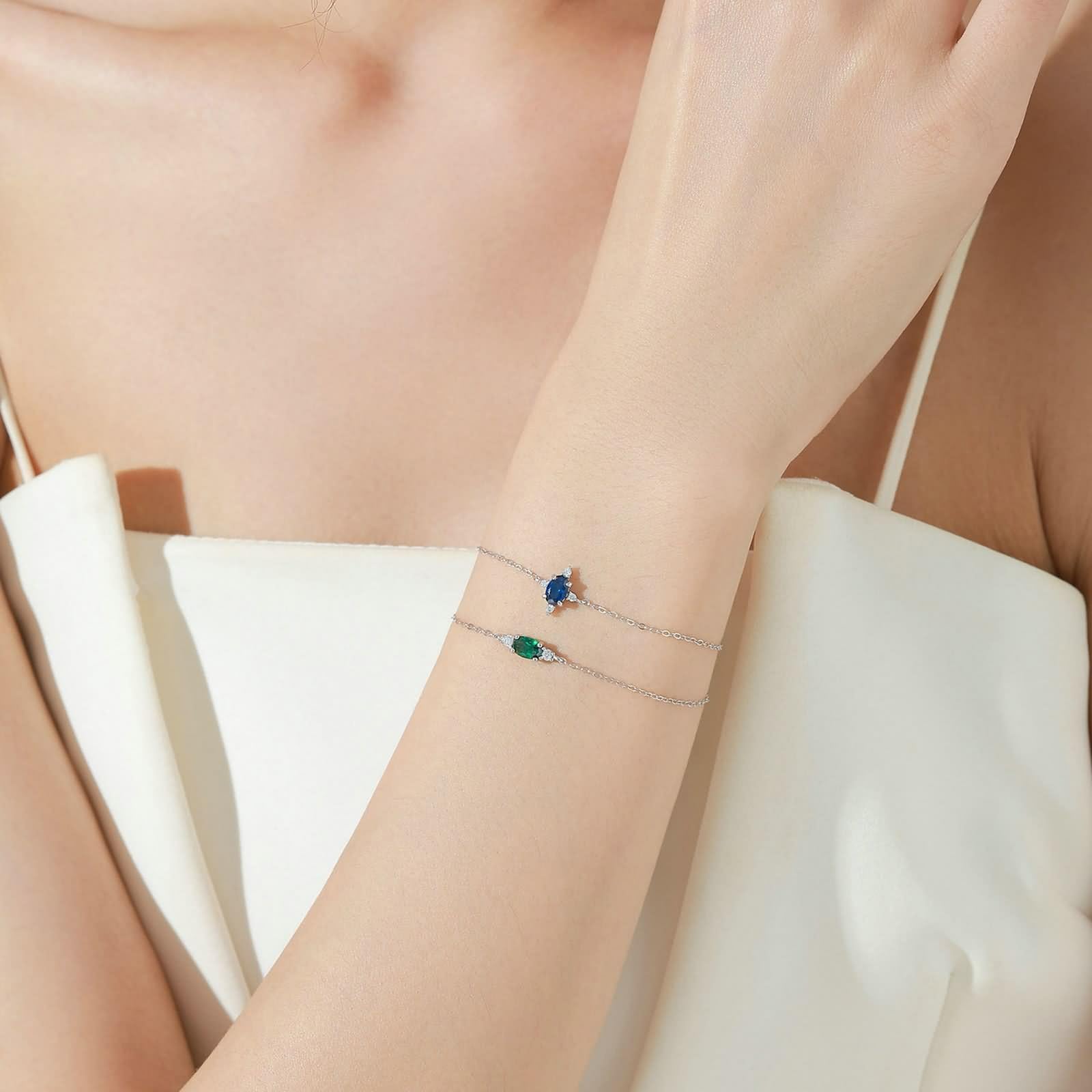 Bridesmaid bransoletka, bransoletka w stylu vintage, wisiorek z szafirem i diamentem, białe złoto, prezent ślubny