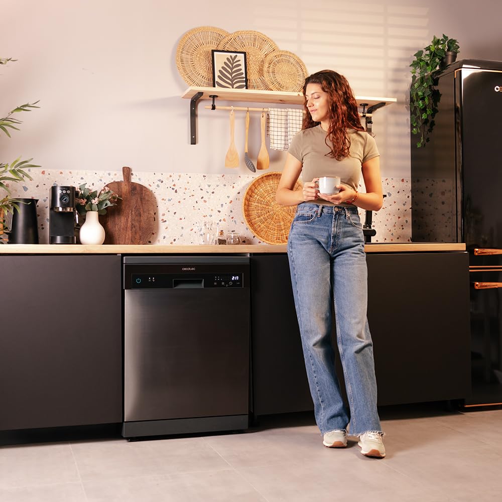 Cecotec Lavastoviglie Compatto 60cm Bolero Aguazero 6110 Dark E. 1850W, 13 Coperti, 6 Programmi, Funzioni Mezza Carica, Programma 3 in 1, Avvio Ritardato, Dry+, FullTouch e ChildLock