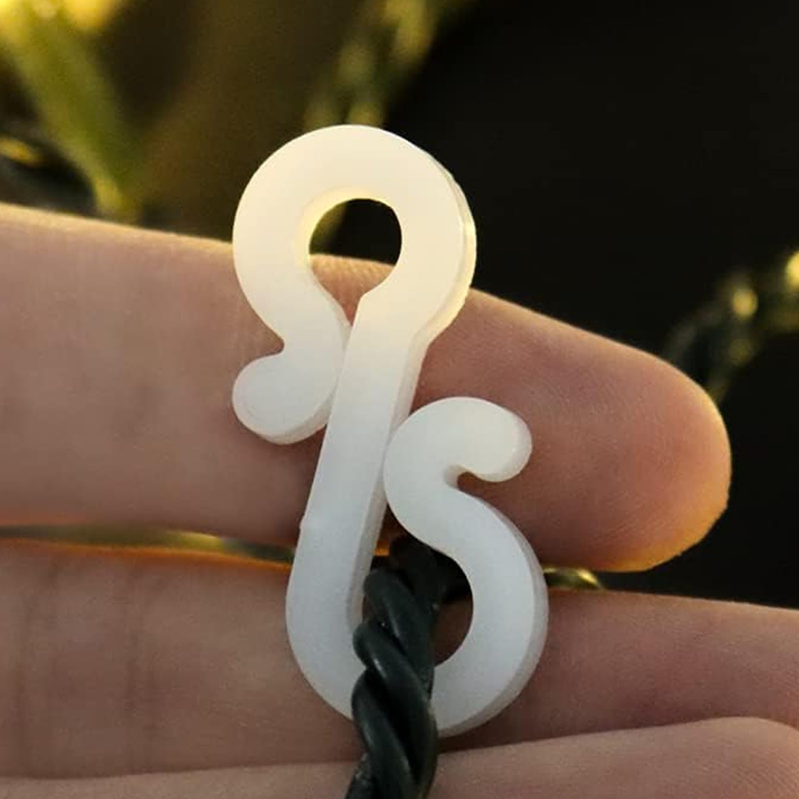 RSYHVG 60 Pcs Gutter Hooks for Outdoor String Lights Gutter Clips for Fixing Christmas Icicle Lights String Lights on Halloween Xmas Decorations Outdoor Garden Tree Window - Image 4