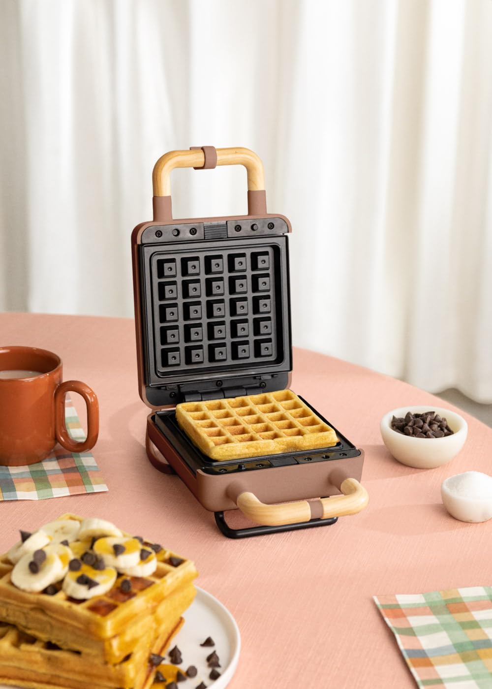 CREATE/STONE STUDIO/Tostiera individuale per sandwich e waffle Moka / 2 piastre intercambiabili: sandwich-grill e waffle, antiaderente, apertura 100º, autospegnimento, 600W