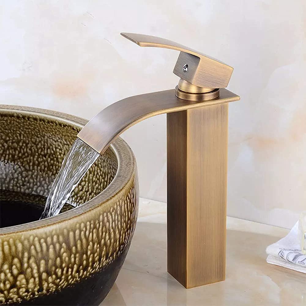 Grifo de lavabo en cascada para regular la temperatura con precisión y evitar manchas