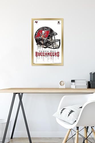 Miniatura 49 de Trends International NFL Tampa Bay Buccaneers - Póster de pared con casco de goteo 20, 22.375 x 34 pulgadas, versión enmarcada negra Versión