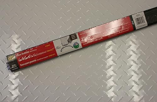 Miniatura 5 de M-D Building Products 6197 Borde inferior de puerta en forma de U con aletas de vinilo DCV 134 36 pulgadas color blanco