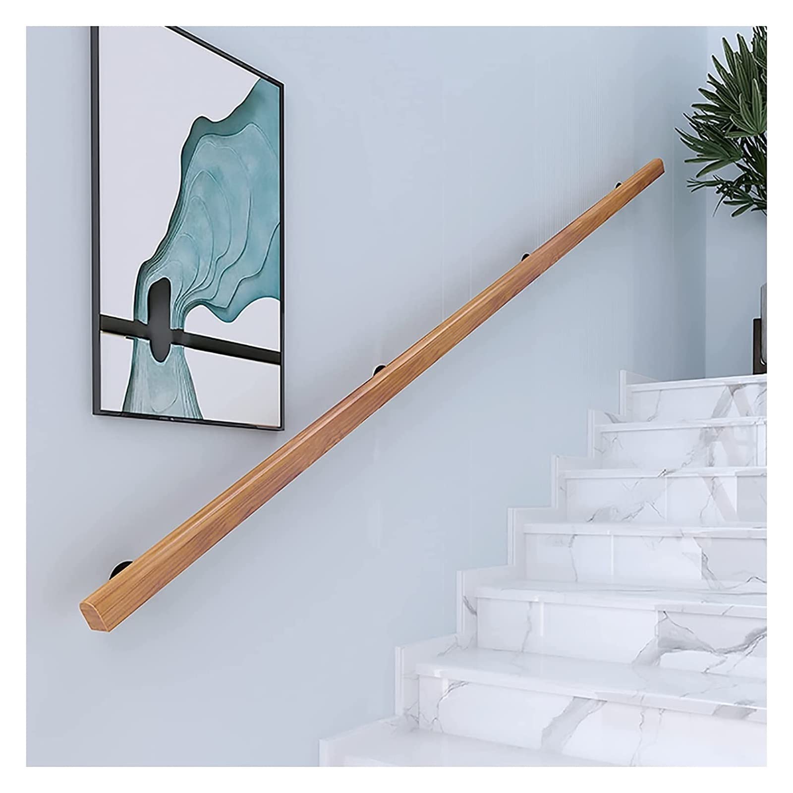 Main courante bois escalier intérieur et rampe de garde-corps maison