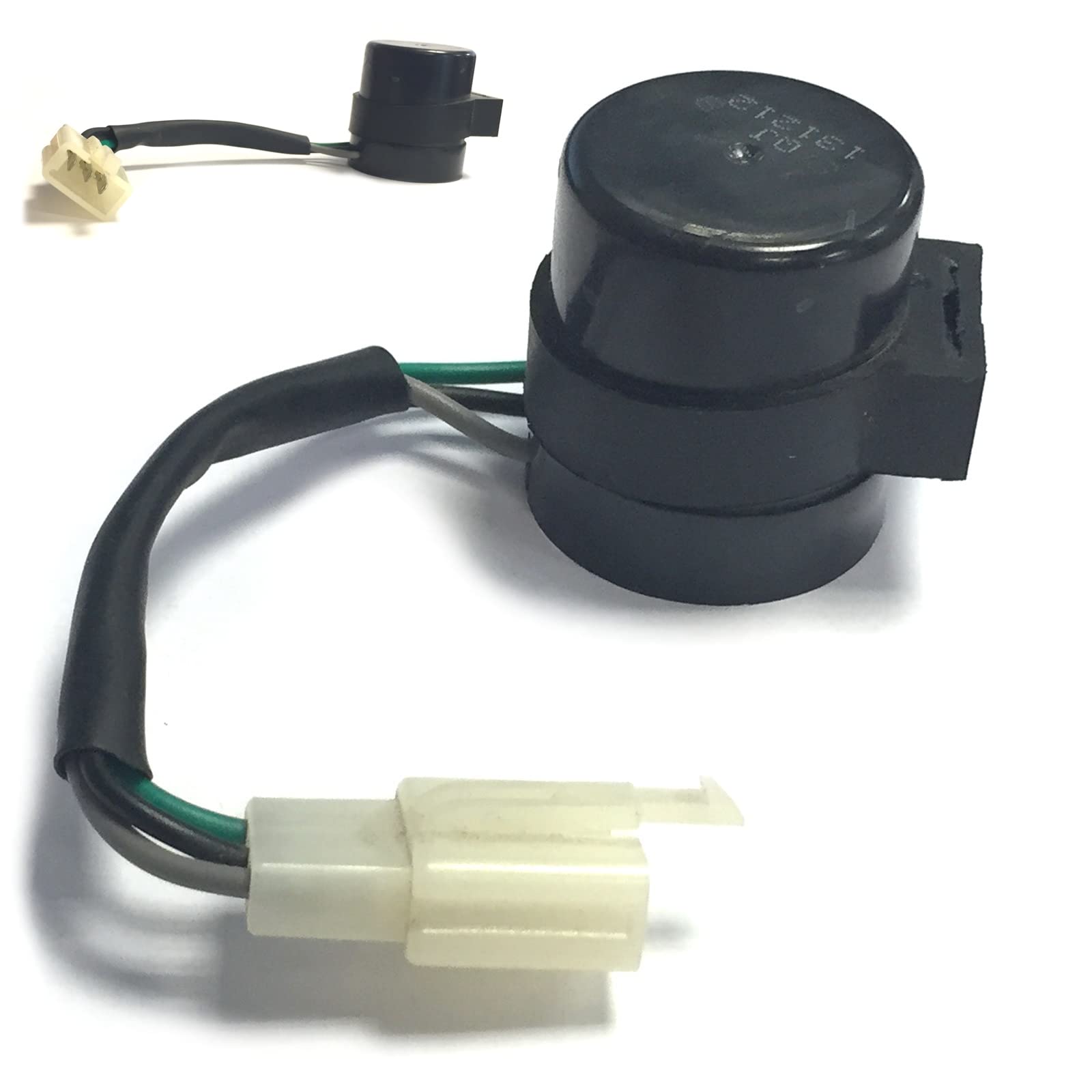 TURN SIGNAL BLINKER FLASHER RELAY WITH RUBBER HOLDER 3 PIN 12 VOLT GY6 CHINESE SCOOTER MOPED ATV TAOTAO JONWAY JMSTAR BENZHOU BMS SUNL VIP SCHWINN PEACE ZNEN BAJA YIBEN TANK JCL ROKETA PEACE ETC.