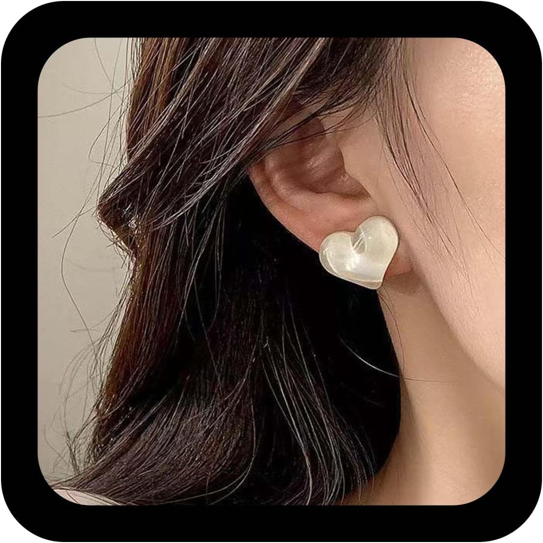 Vintage Puffed Heart Love Earrings Clear Acrylic Heart Stud Earrings White Resin Love Drop Minimal Stud Statement Jewelry for Women