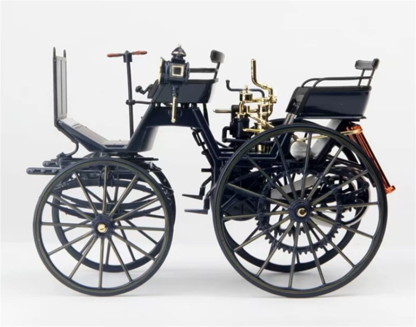 Amazon.co.jp: ダイカストカー 1:18 メルセデスベンツダイムラー 1