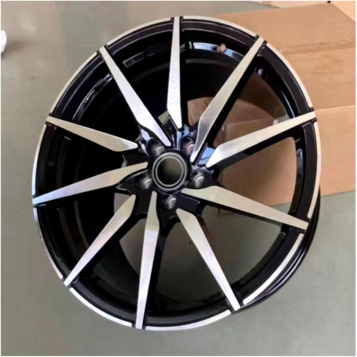 20 21 22-inch forged rims Compatible with Aston/Martin DB11 DB10 /DBX DBS DB12 V8 Vantage DB9 Valiant custom forged wheels(22in.)