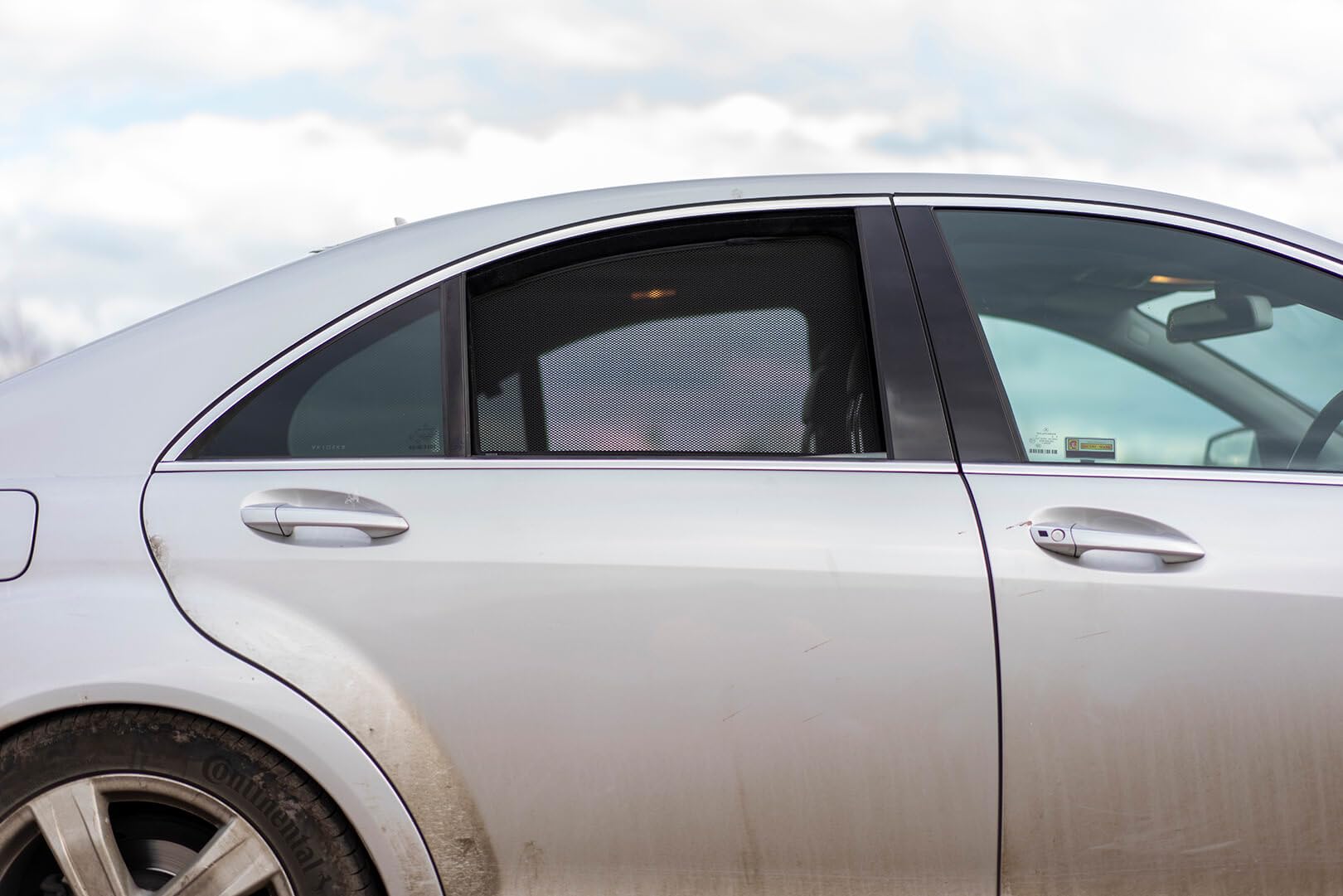 Zestaw osłon samochodowych kompatybilnych z Mercedes klasy S Sedan 2005-2013 (6 sztuk)