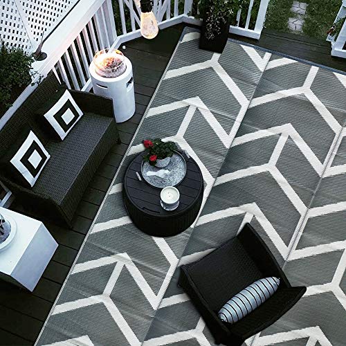 SAND MINE Reversible Mats, Plastic Straw Rug, Modern Area Rug, Large Floor Mat and Rug for Outdoors, RV, Patio, Backyard, Deck, Picnic, Beach, Trailer, Camping (9' x 12', Grey Arrow)