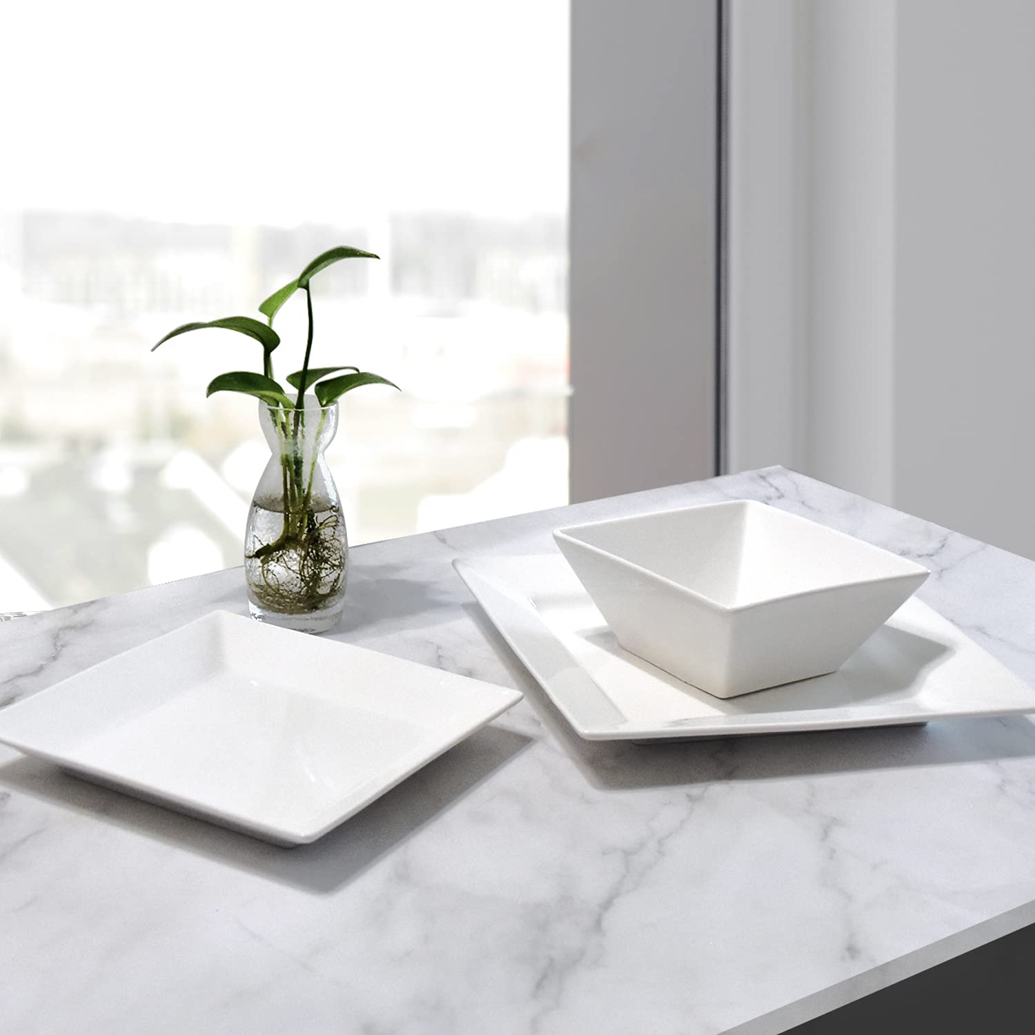 Set di stoviglie in ceramica, 12 pezzi, quadrati, per quattro, bianco, design resistente ed elegante per l'uso quotidiano e occasioni speciali