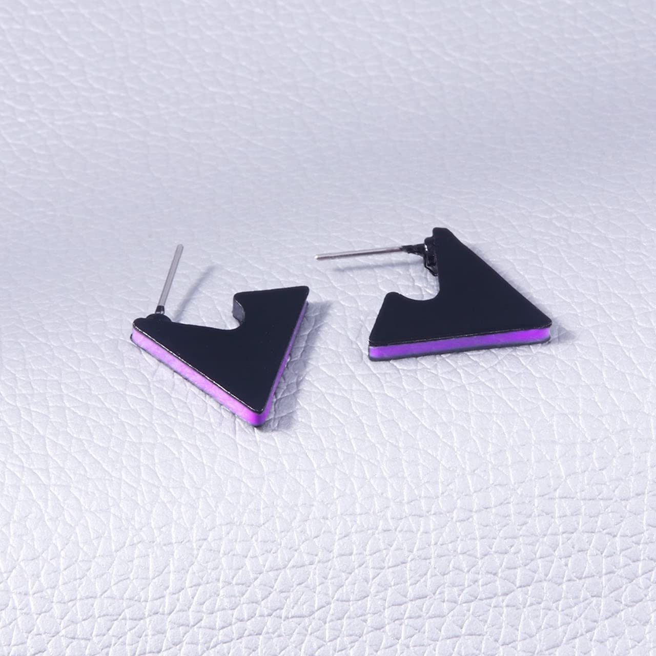 Amazon.co.jp: プロメア リオ・フォディア イヤリング 耳飾り 両耳  