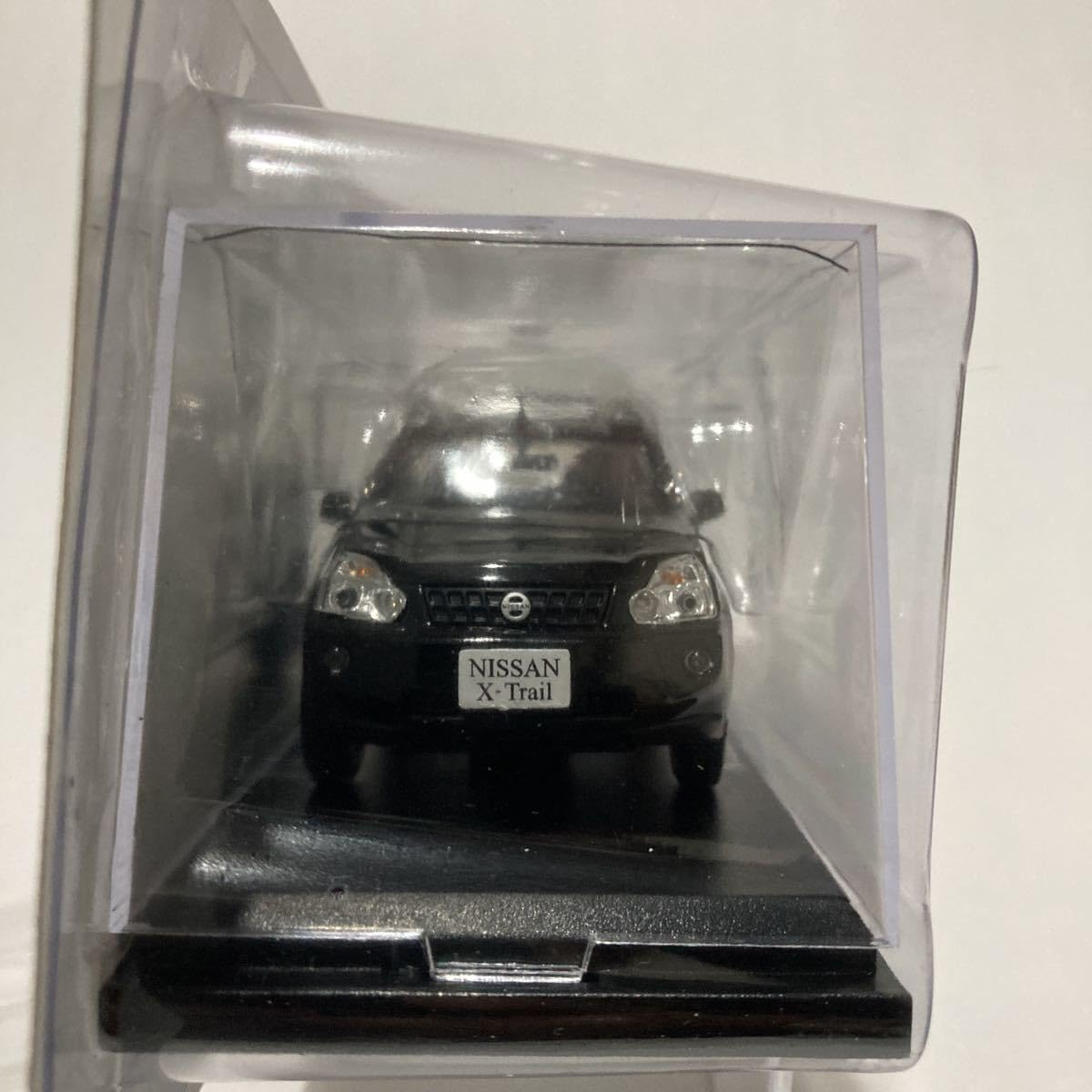 日産　1/43　エクストレイル　モデルカーコレクション 日産オンラインショップ：X-TRAIL(Brilliant White Pearl /Super