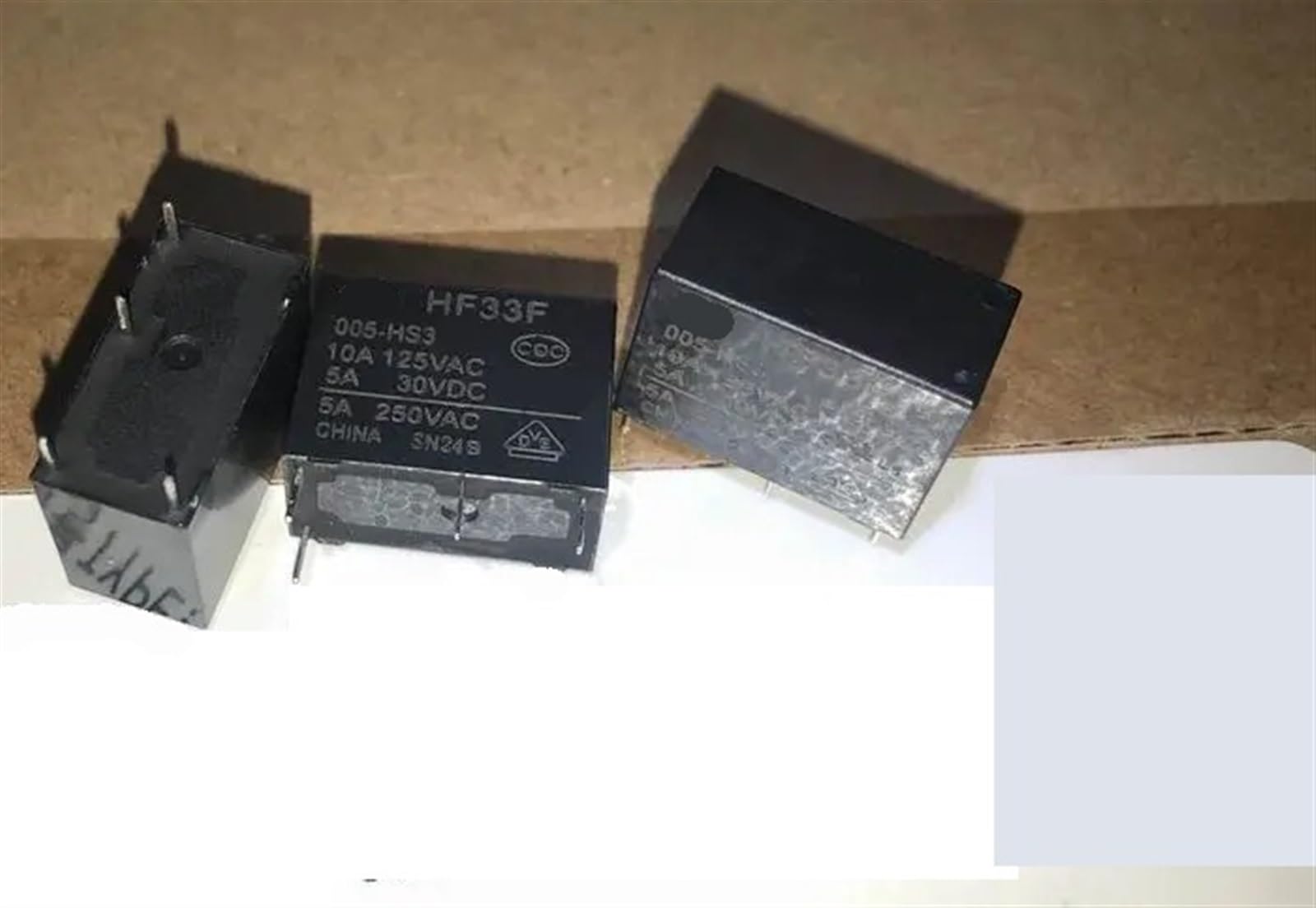Relé de 4 pines HF33F 012-HS3F componente de conmutación 12V para PCB 3