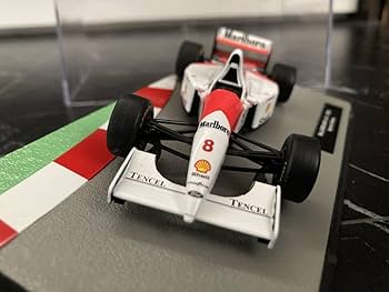 マクラーレン　フォード　MP4/8 マルボロ仕様　セナ　F1マシンコレクション Amazon.co.jp: マクラーレン MP4/8 マルボロ仕様 アイルトン