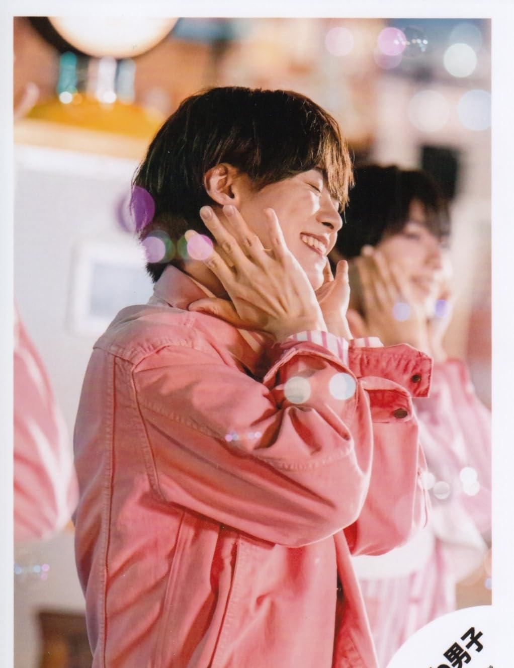 Amazon.co.jp: なにわ男子 公式 生 写真（大橋和也）J00916 : おもちゃ