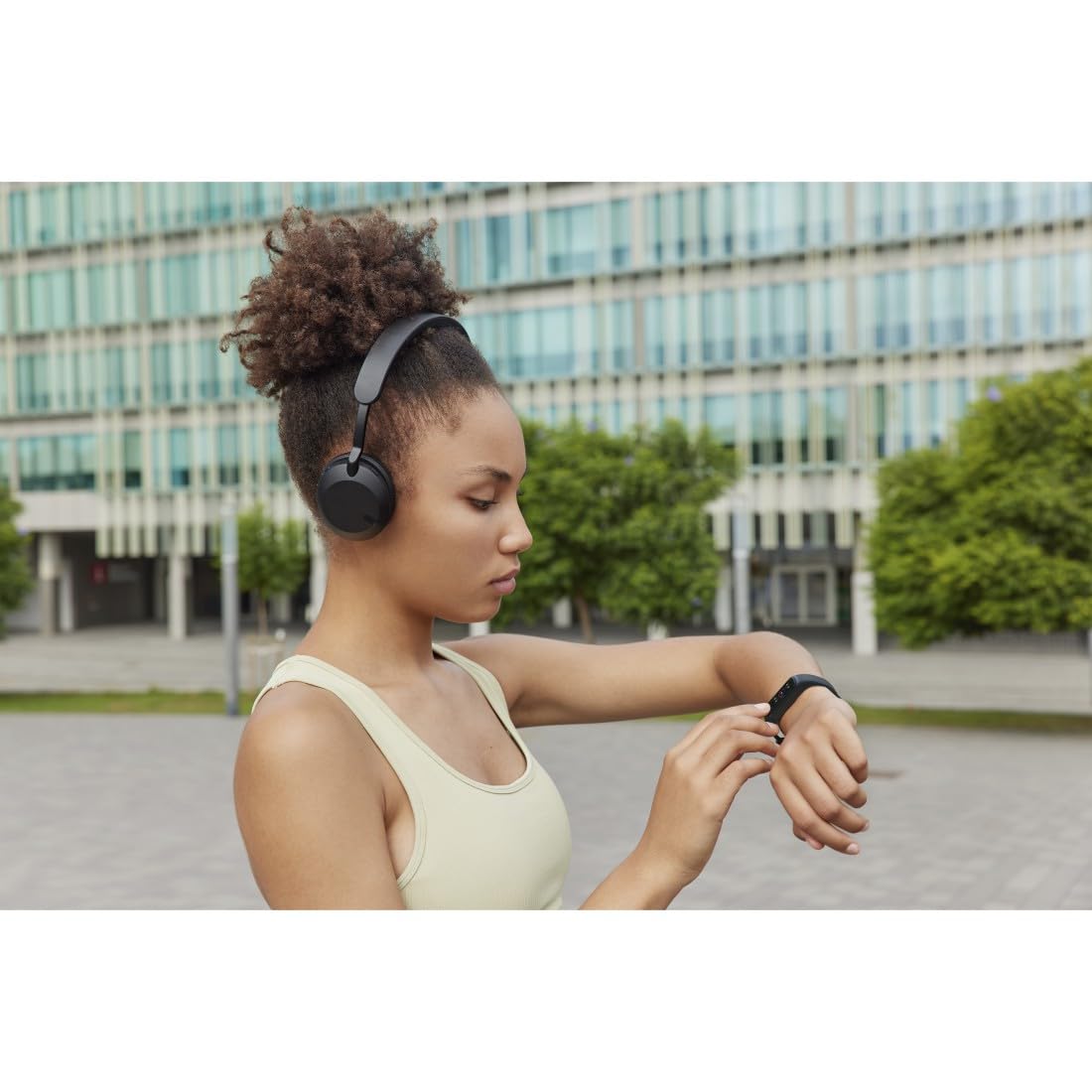 Hama - Banda de Actividad (Smartwatch Resistente al Agua, función Despertador, hasta 14 Deportes Diferentes, podómetro, frecuencia Cardiaca, Reloj Deportivo) Negro