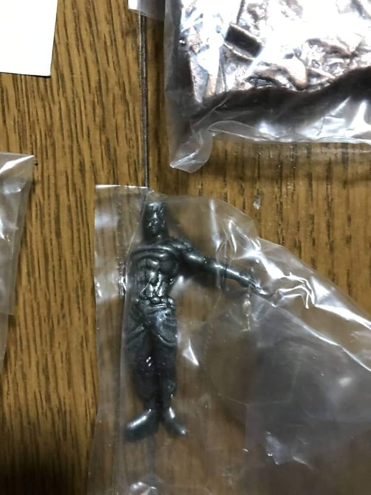 【非売品】『ジョジョの奇妙な冒険』フィギュア Amazon.co.jp: アニメ『ジョジョの奇妙な冒険 戦闘潮流』 FIGURE