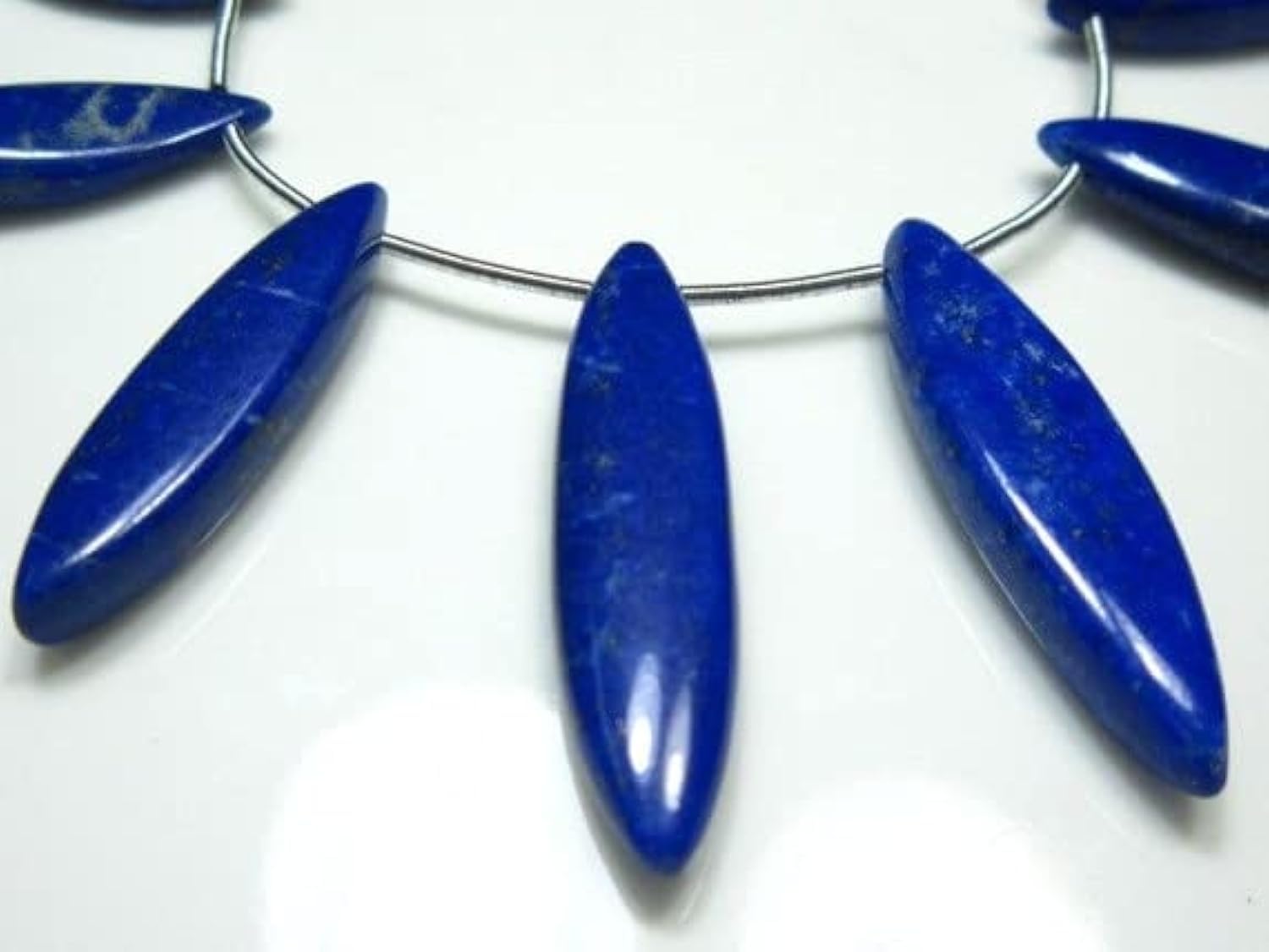 Gemme Lapis Lazuli bleu nuit en forme de marquise pour bijoux d'éternité