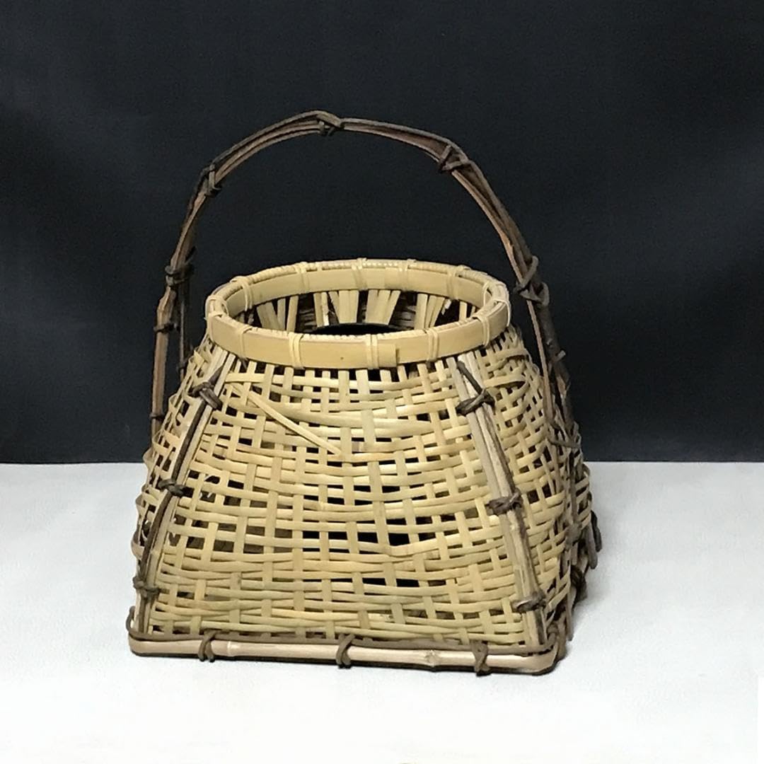 宗全籠　花入　虎竹　ダンボール箱入　作者不詳 宗全籠 花入 虎竹 ダンボール箱入 作者不詳 - メルカリ