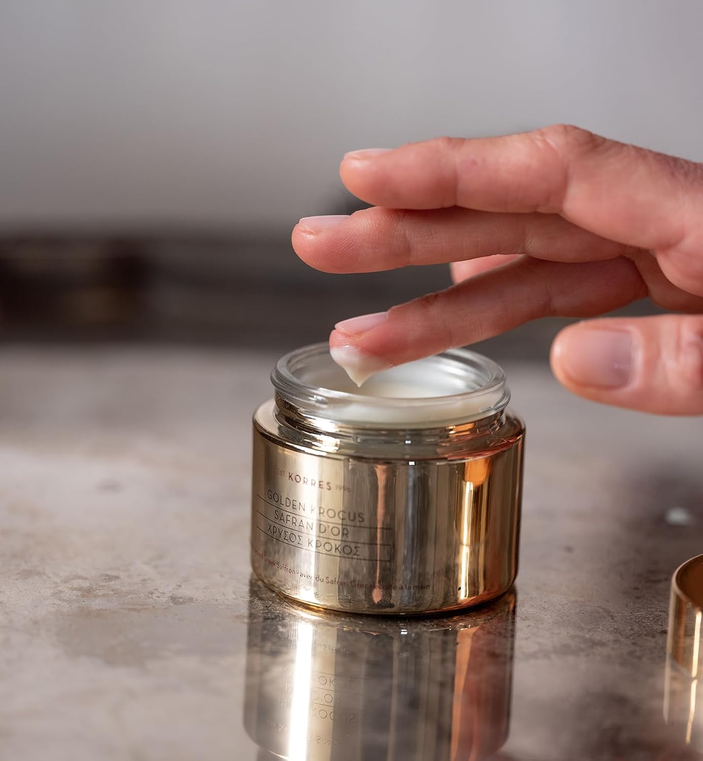 KORRES Golden Krocus Hydra-Filler Plumping Cream, Greek Saffron Face Moisturizer, Anti-Wrinkle Hydration Cream for Women & Men, Firming Day & Night Cream, Skin Care with Hyaluronic Acid, 1.69 fl oz