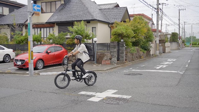 Amazon | ERWAY 電動自転車 折りたたみ 電動アシスト自転車 A01 型式