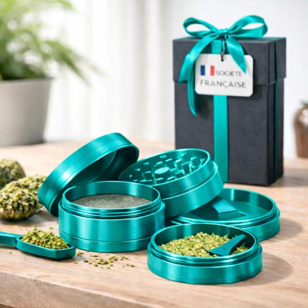 Grinder - Grinder Herbe/Epices [ Marque Française] Effriteuse - Broyeur Grain - Moulin à Èpices - 50x40mm - Compact & Résistant en Alliage de Zinc (VERT)