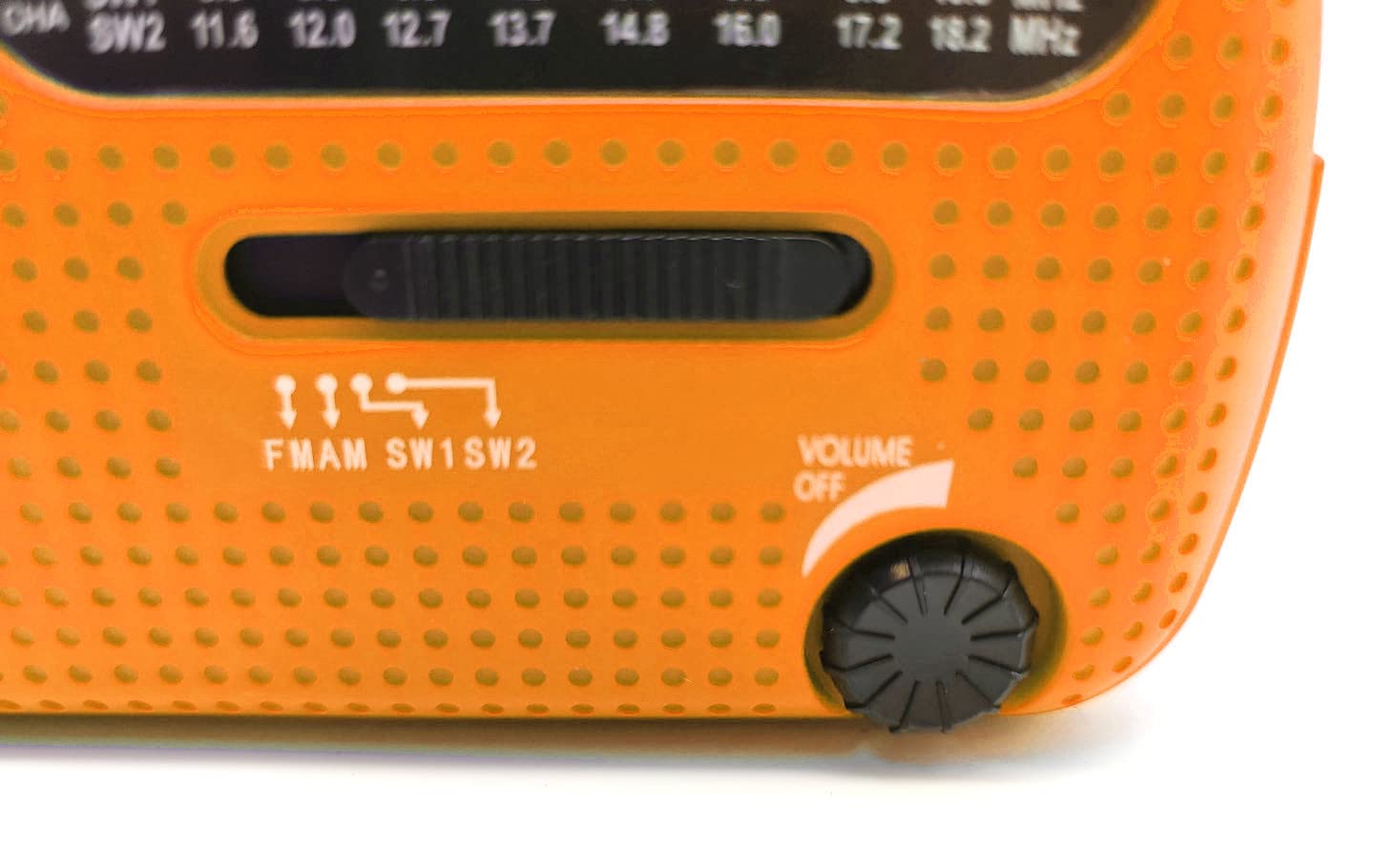 Radio solare di emergenza multifunzione, con dinamo e torcia, frequenze FM AM, riceve segnali da tutto il mondo, colore arancione