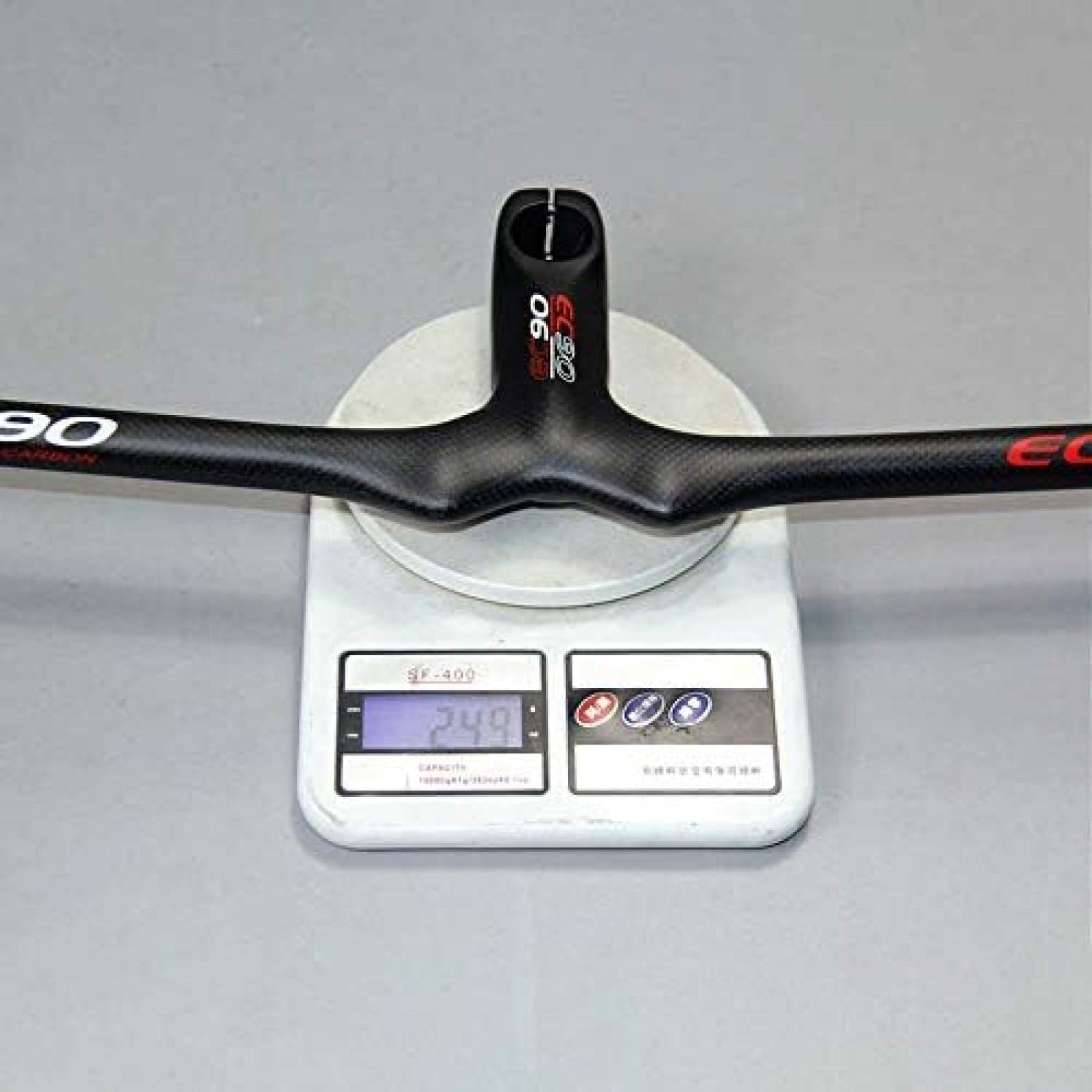 Poignée de vélo noire mate entièrement en fibre de carbone Poignée de vélo noire mate entièrement en fibre de carbone